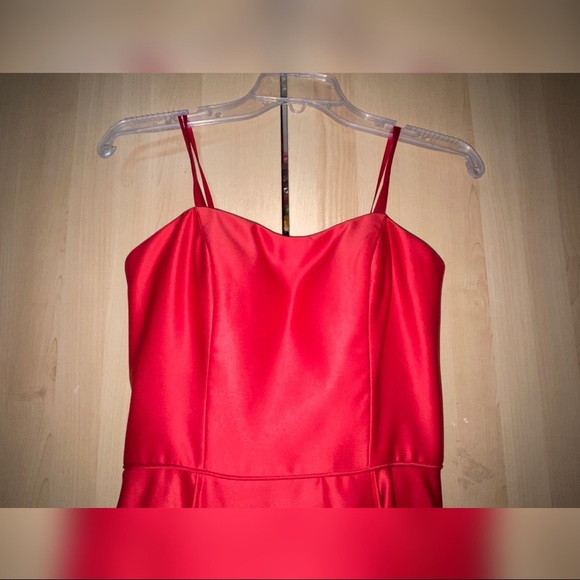 Prom/Evening Gown NVER WORN with diamond beads - Picture 4 of 6